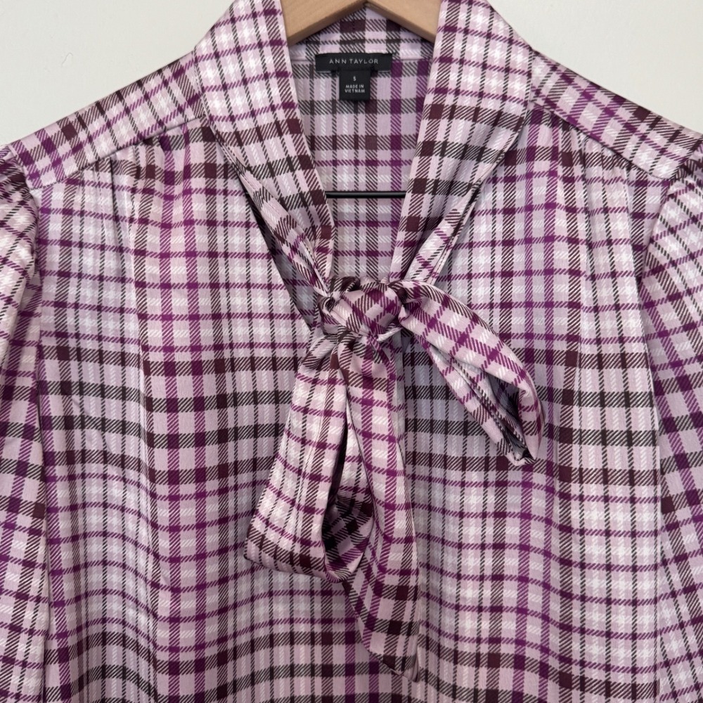 Ann Taylor Purple Plaid Tie Neck Blouse Long Sleeve Bow Top Size S Office Work - Picture 3 of 6